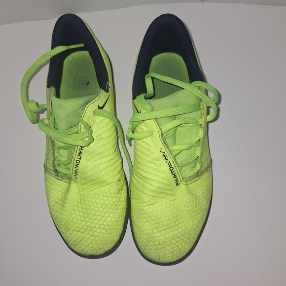 Nike Neon Yellow Women's Sneakers - Picture 6 of 8